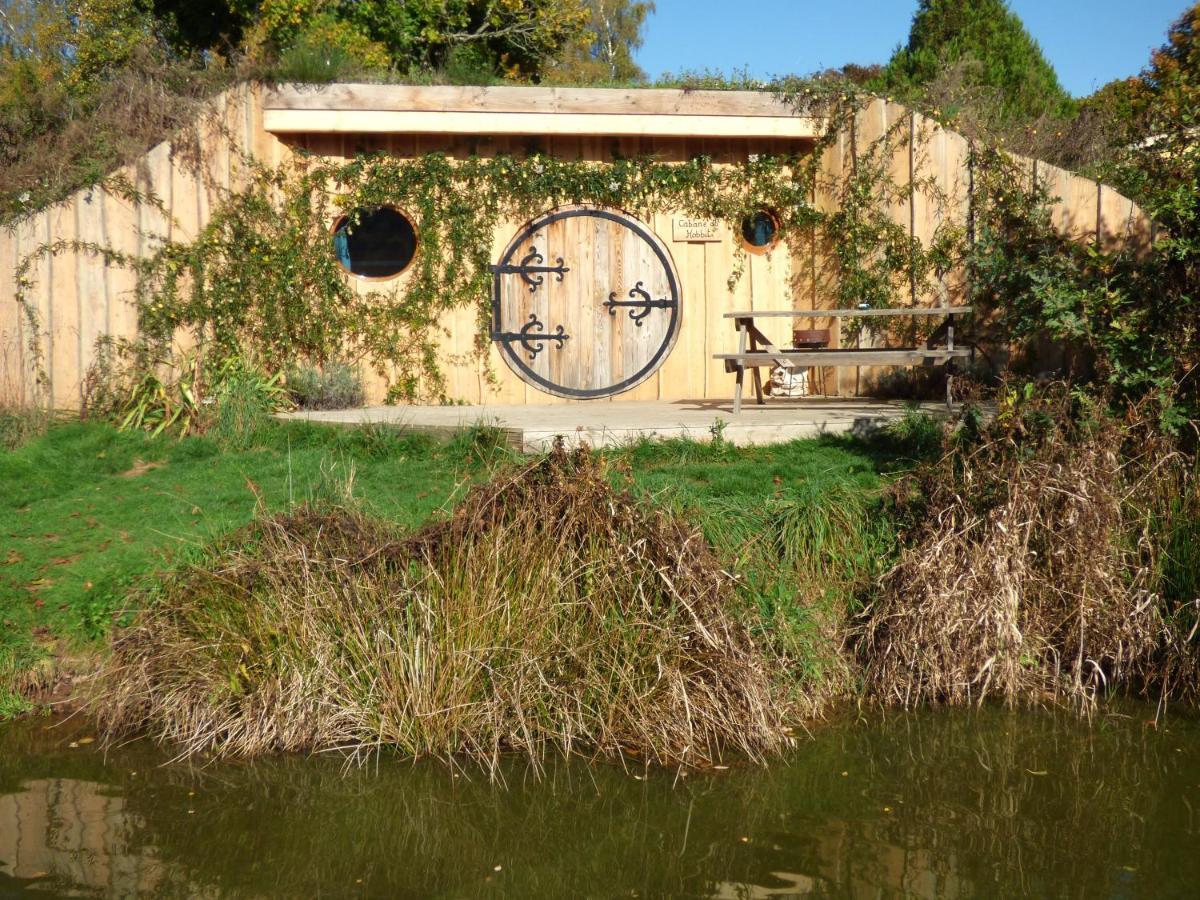 ホテル Domaine Du Balbuzard Condat-en-Combraille エクステリア 写真